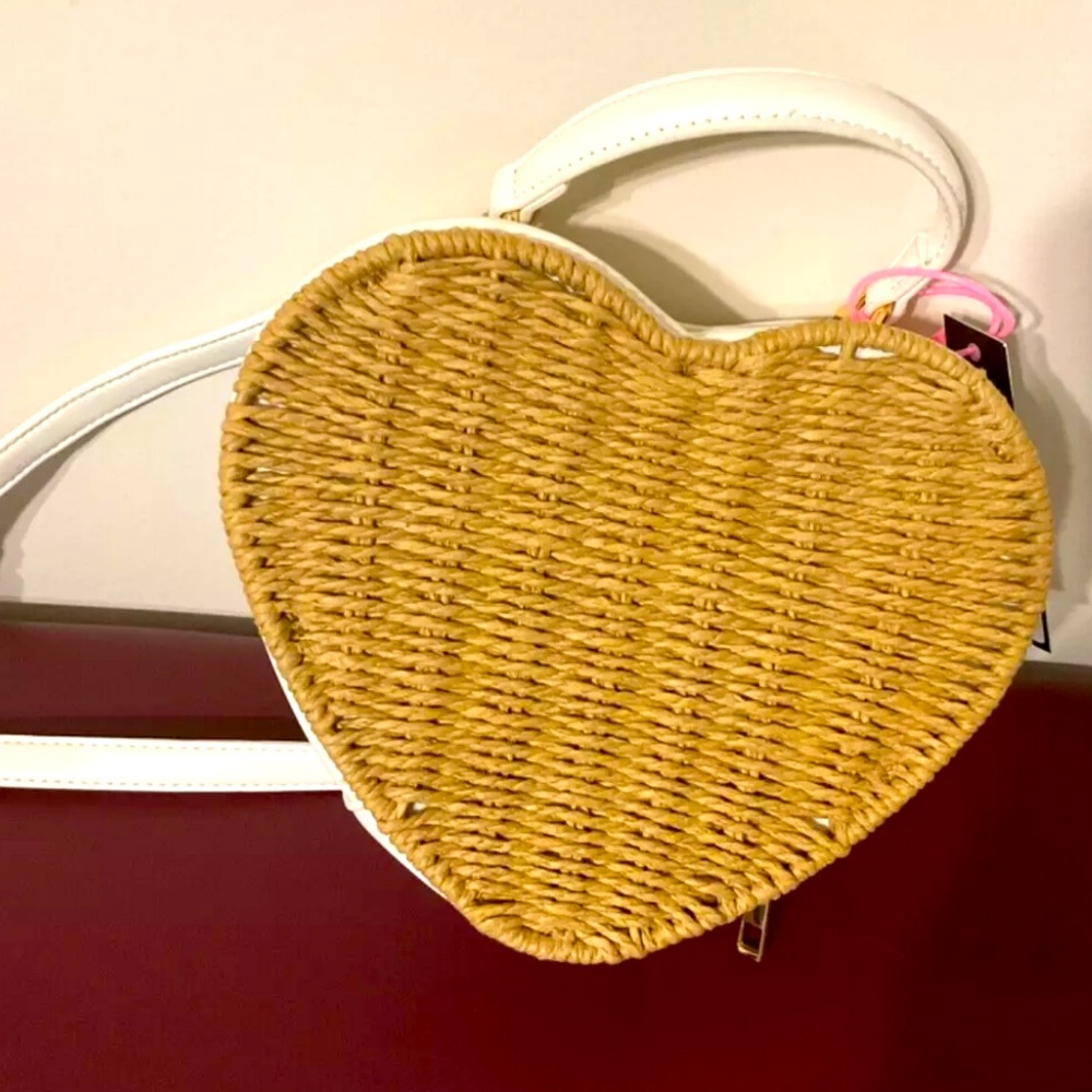 Like Dreams Heart Shaped Purse Handbag Ivory with Adjustable Strap
